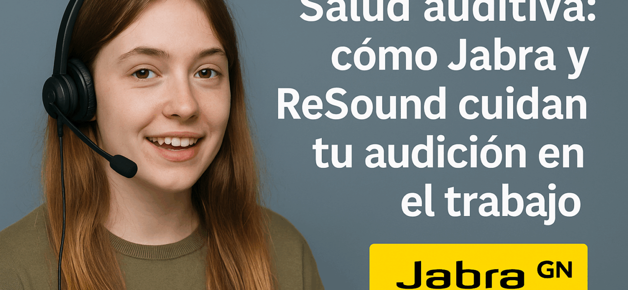 Joven agente de call center con auriculares Jabra mostrando el enfoque de salud auditiva en el trabajo.